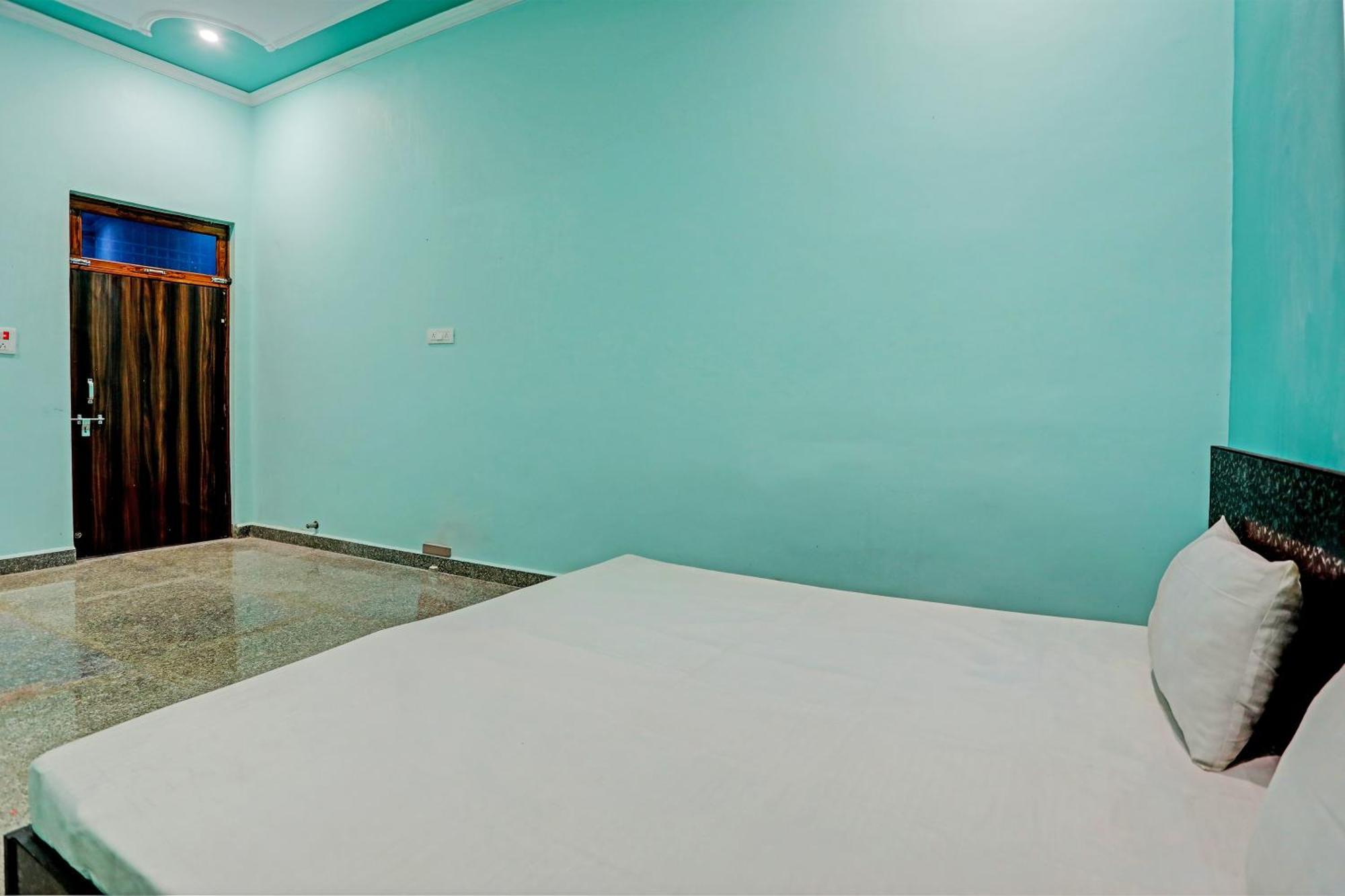 Hotel Oyo Moon Light à Etah Extérieur photo